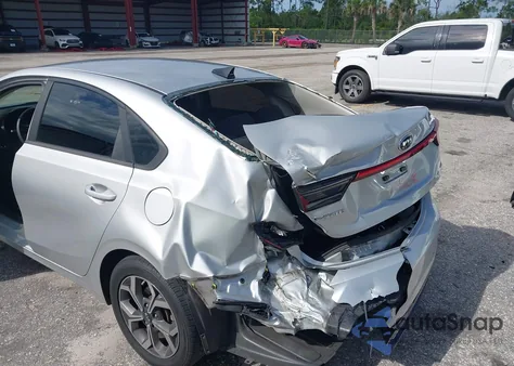 2020 Kia Forte Lxs z USA, uszkodzony, nr VIN 3KPF24AD9LE171547